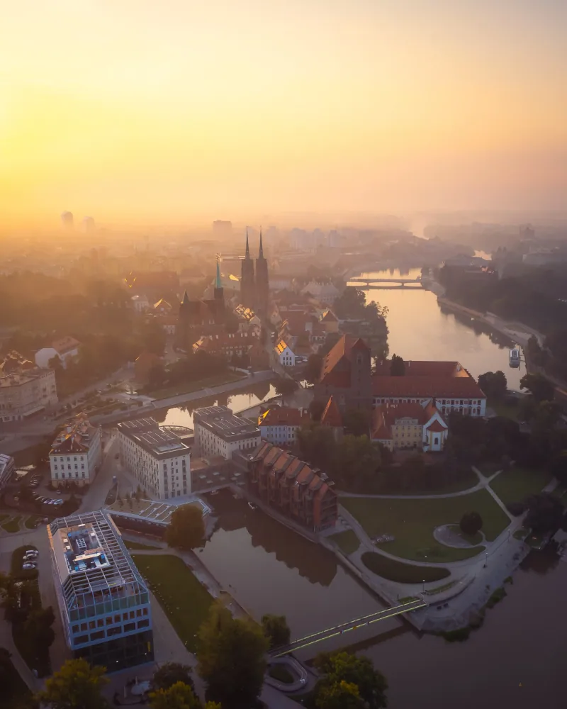 Młyn Maria i otoczenie Odry we Wrocławiu